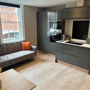 Swan House - 5 X Executive - , Bawtry United Kingdom
